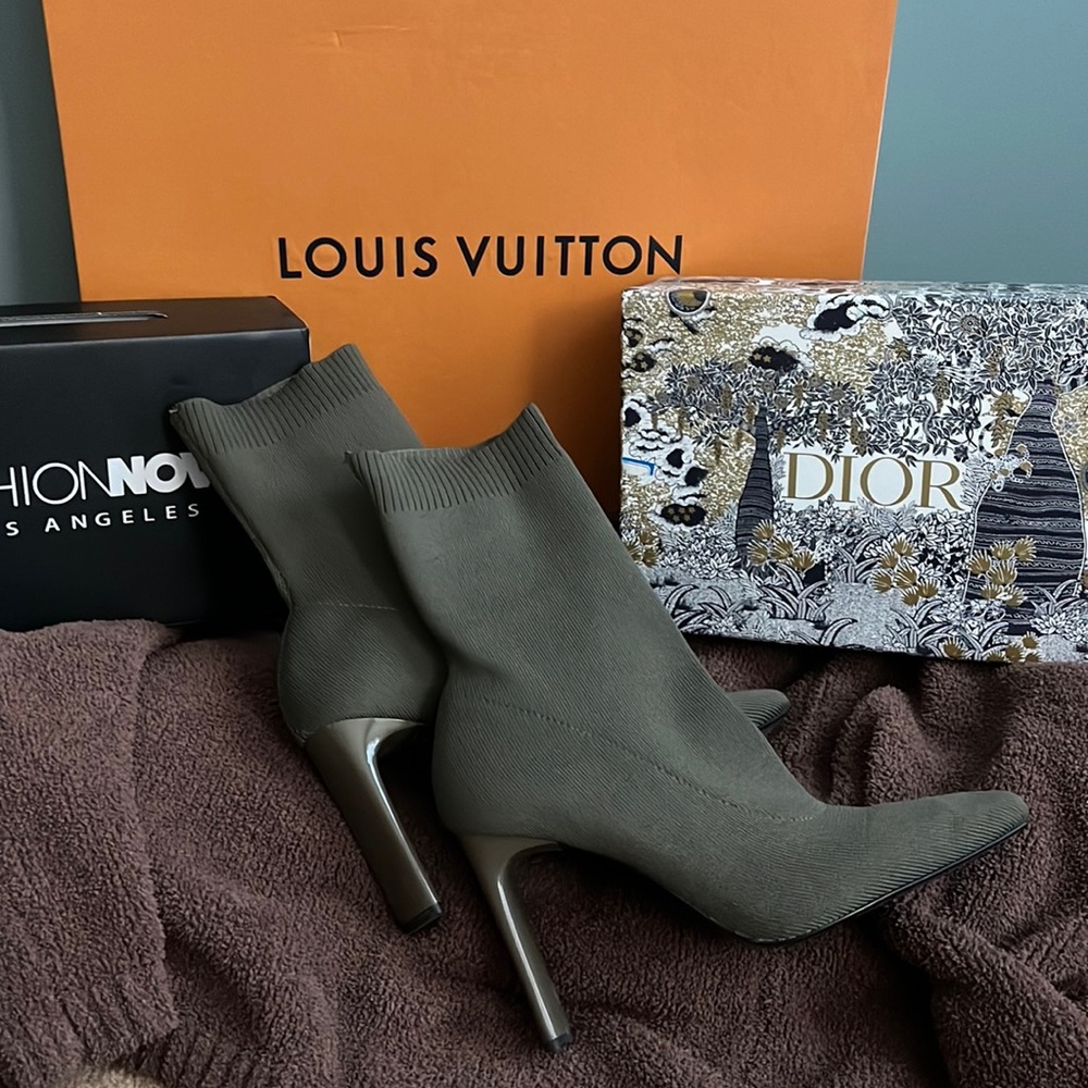 OLIVE ZARA SOCK BOOT HEELS